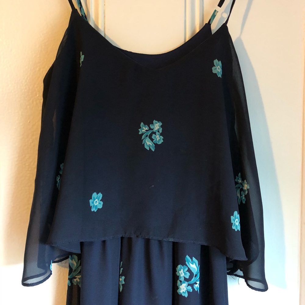 Maxi dress with bottomed paisley design